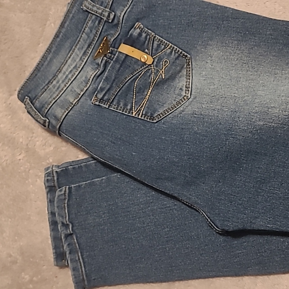 Jeans - Picture 7 of 9